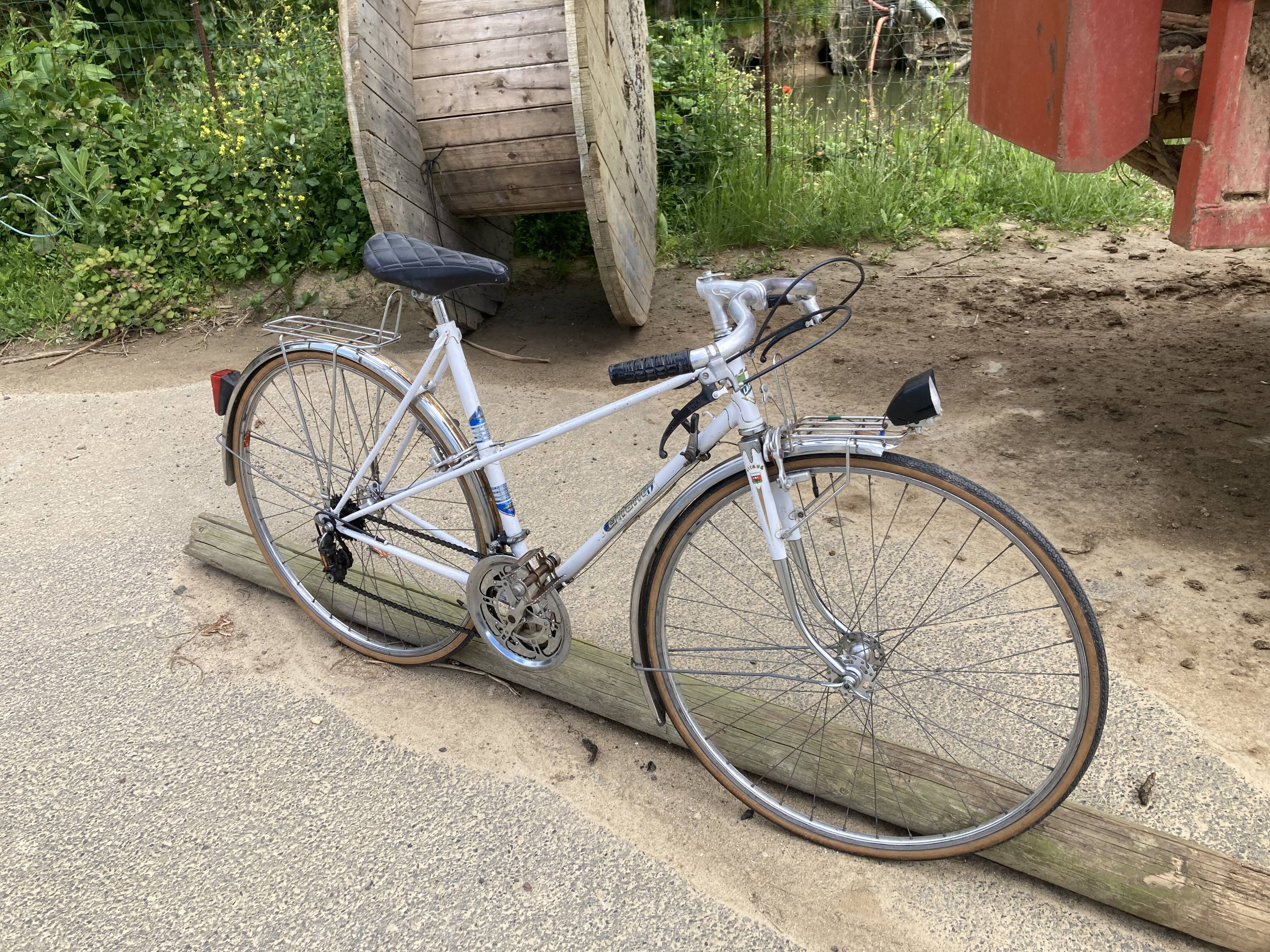 Road bike, 10 speeds Gypsy brand 70s