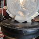 Lampe lithophanie en biscuit et stuc style arts décoratifs
