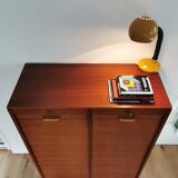 Cabinet curtain binder