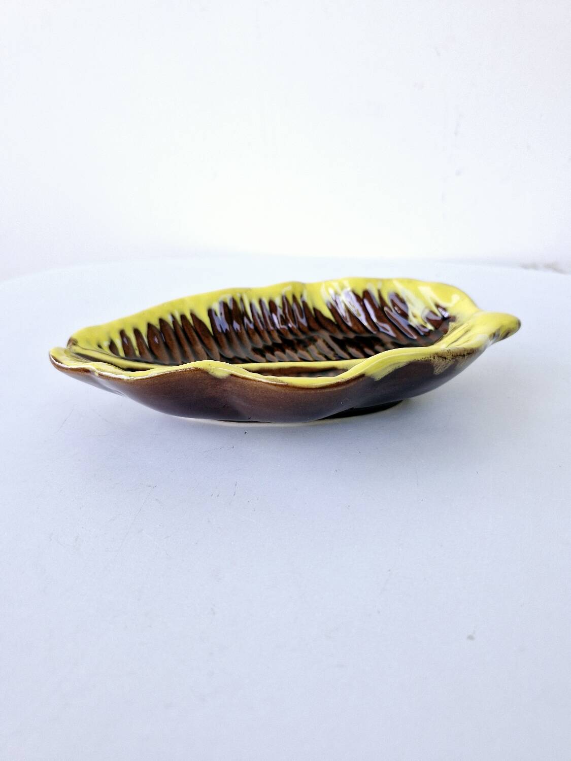 Butter dish and its vintage ceramic knife dlg vallauris leaf shape