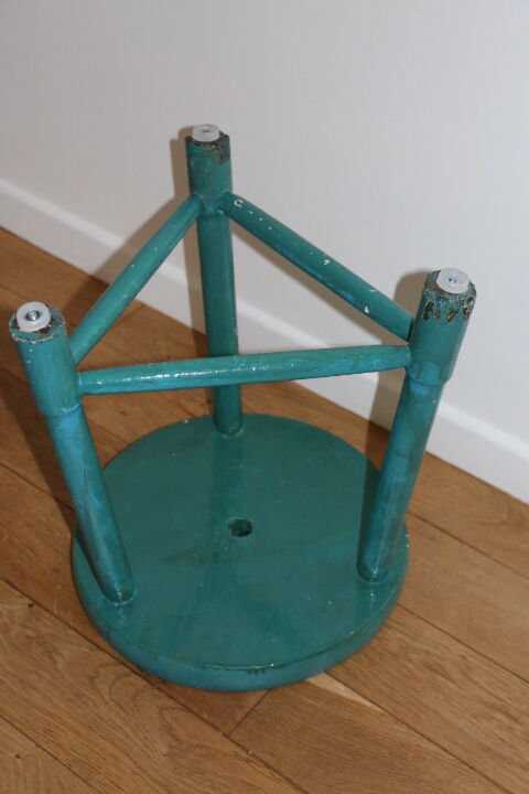 Blue wood tripod stool 400mm
