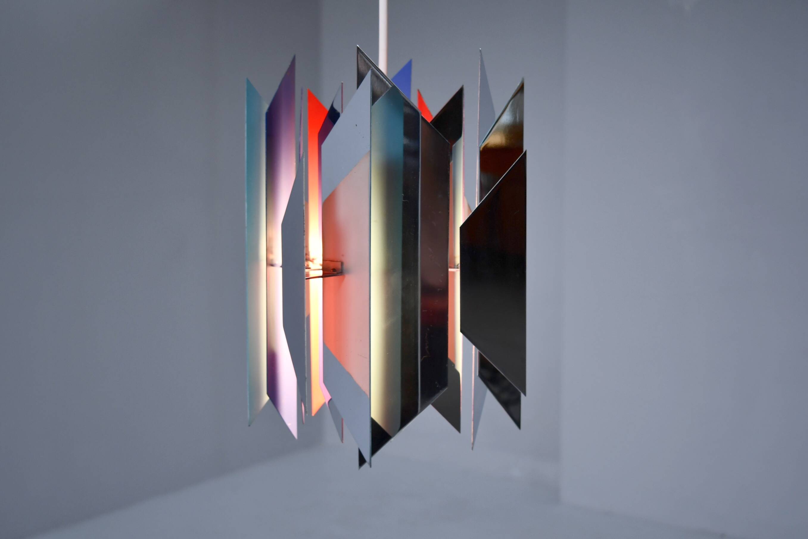 Tivoli Divan-2 Pendant. Simon Henningsen for Lyfa, 1962. (brs)