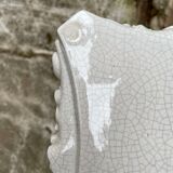 Cracked earthenware column