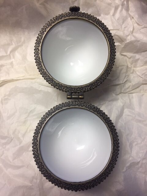 Porcelain egg Neundorf