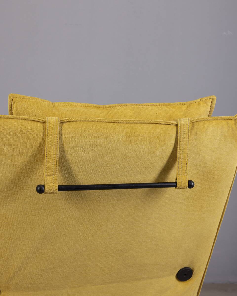 ROCKING CHAIR FROM THE 1980S, “T-LINE” DESIGN BURKHARD VOGTHERR FOR ARFLEX