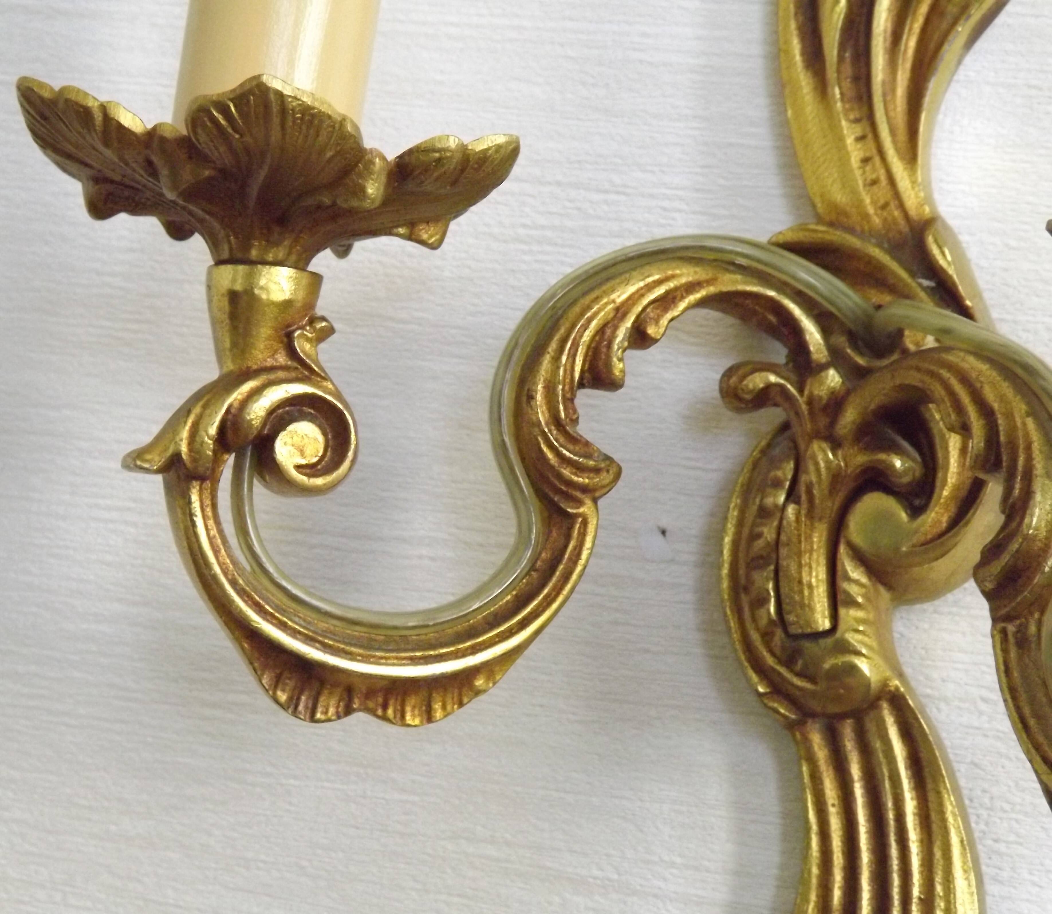 Stylish Vintage French Bronze Double Wall Sconce with Acanthus Leaf Detail