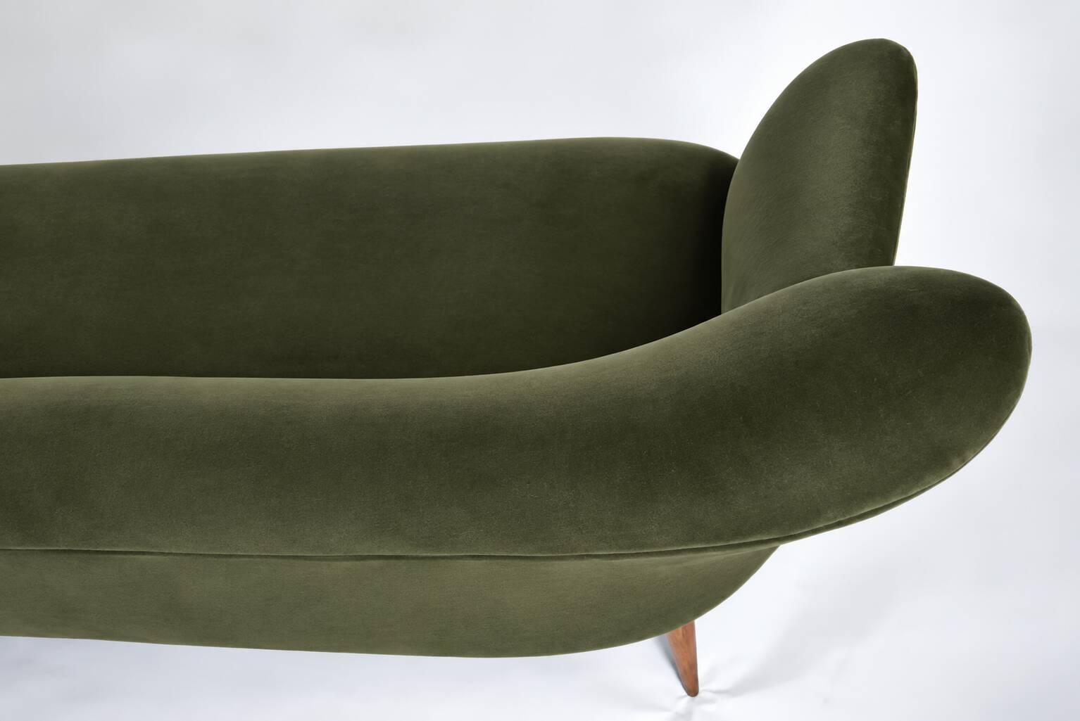 Vintage 1960s olive green velvet canapé – faithful replica, entirely
