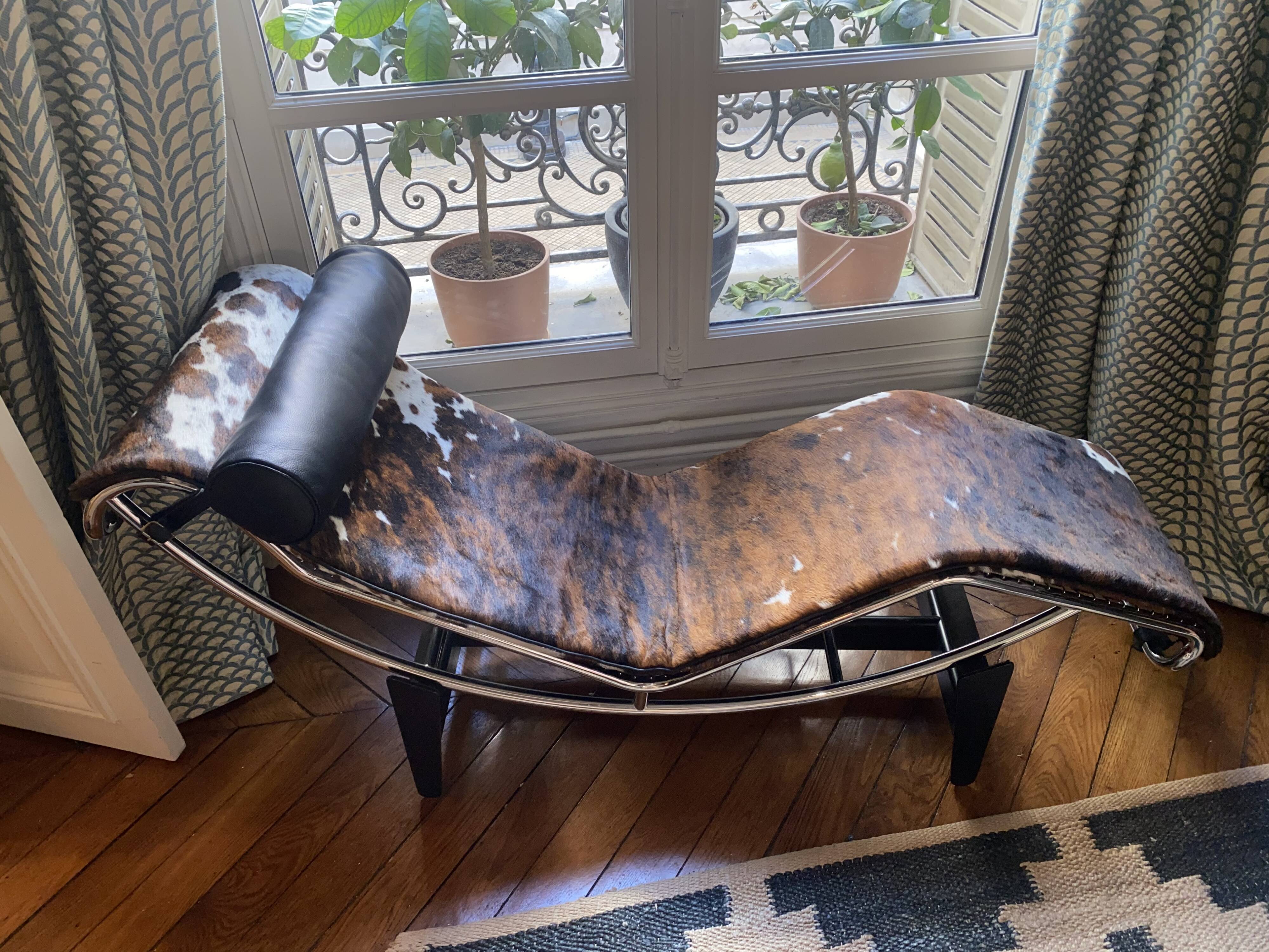 LC4 Le Corbusier armchair