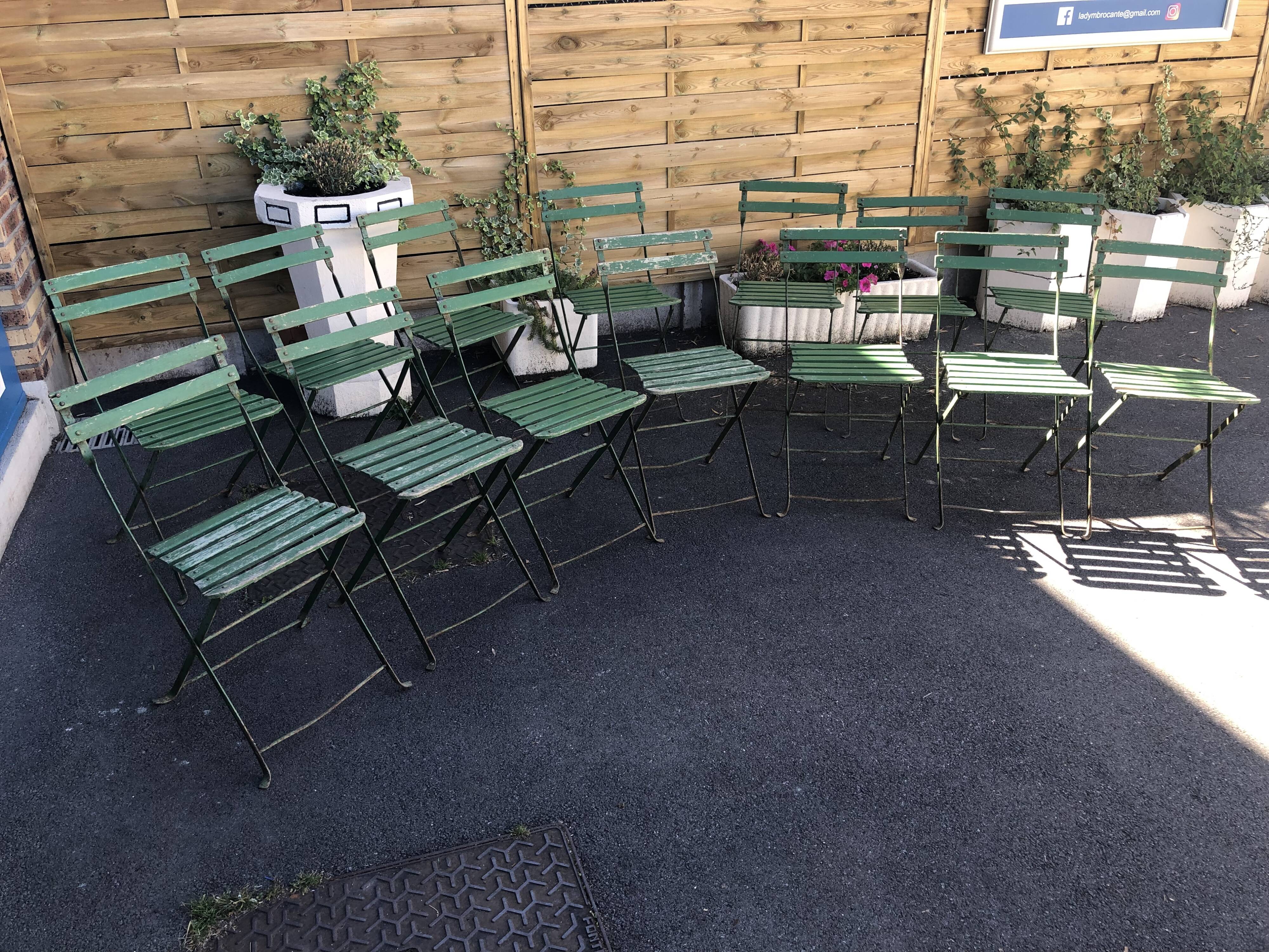 14 folding garden chairs