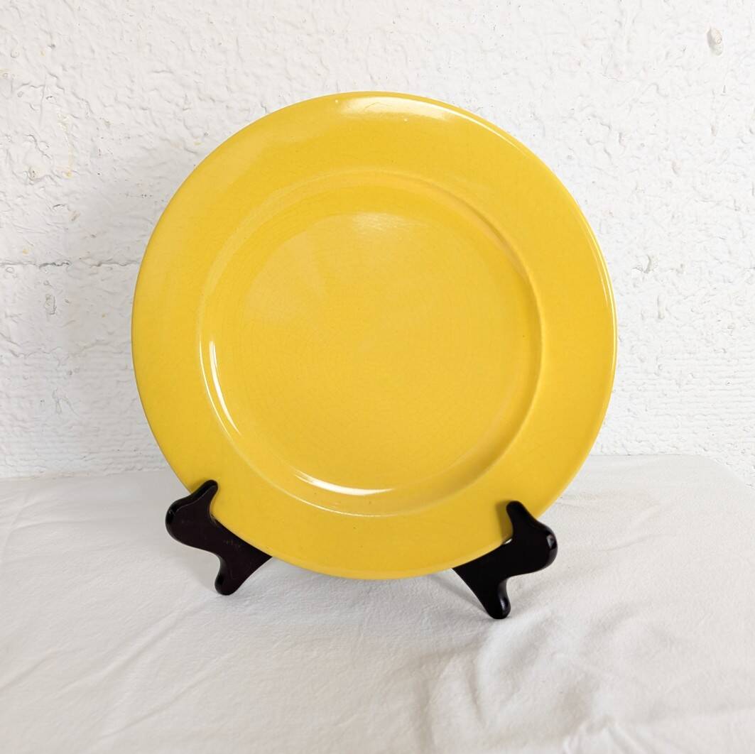 Set of three plates Moulin des Loups yellow sun