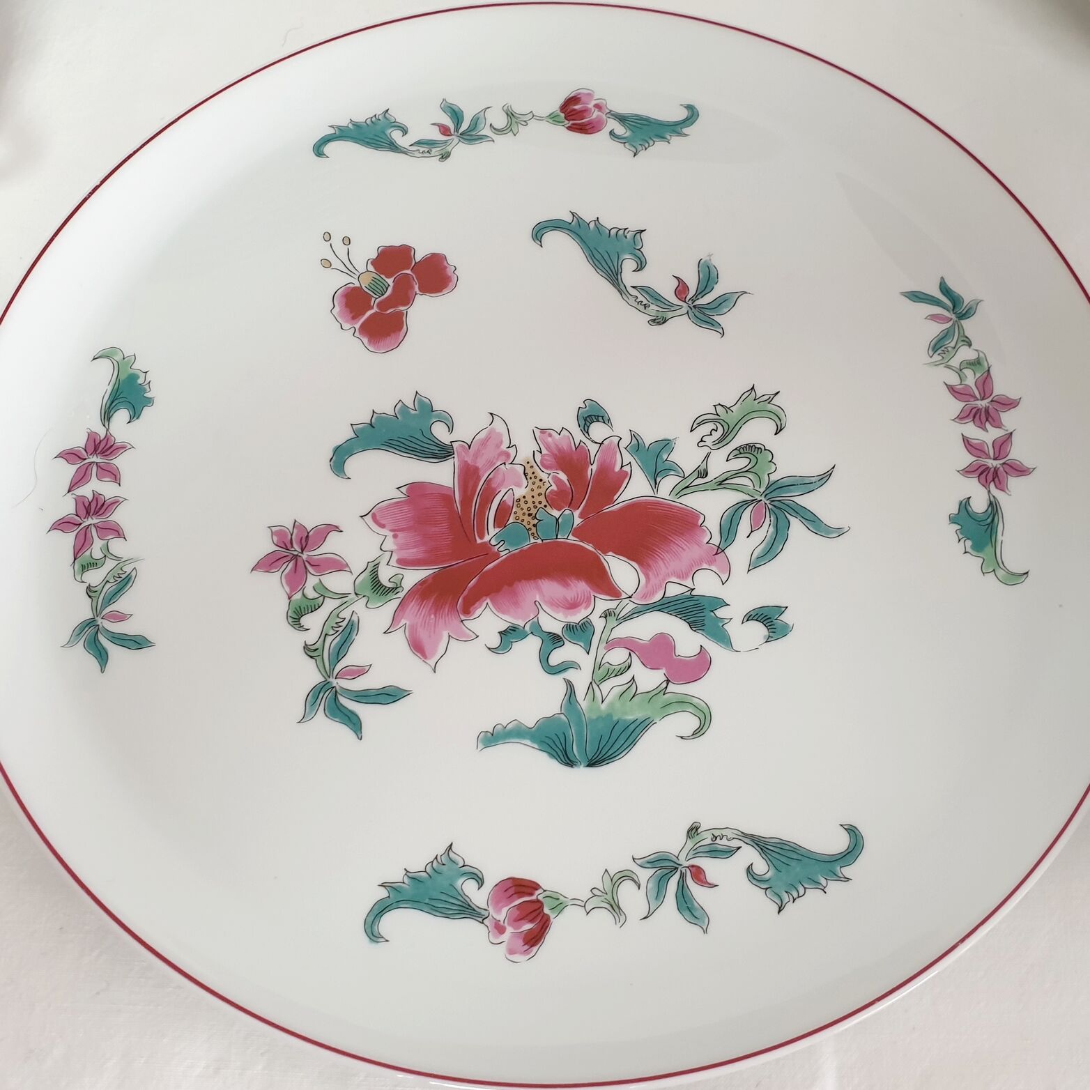 Limoges Bernardaud "Lhasa" porcelain table service 82 pieces