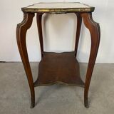Serving table
