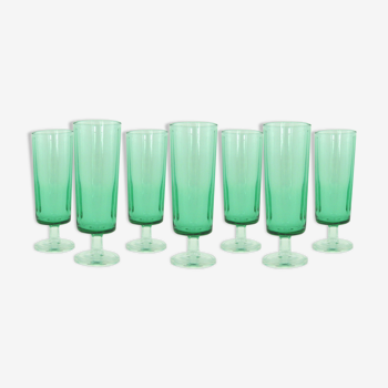 Set de 7 flûtes à champagne en verre vert Cavalier Luminarc France - vintage années 70