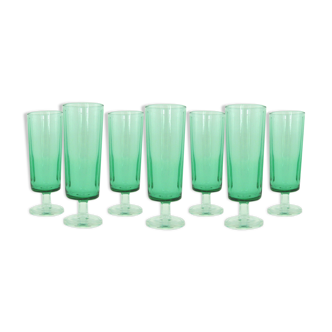 7 champagne flutes in green glass - Cavalier Luminarc France - vintage 70s
