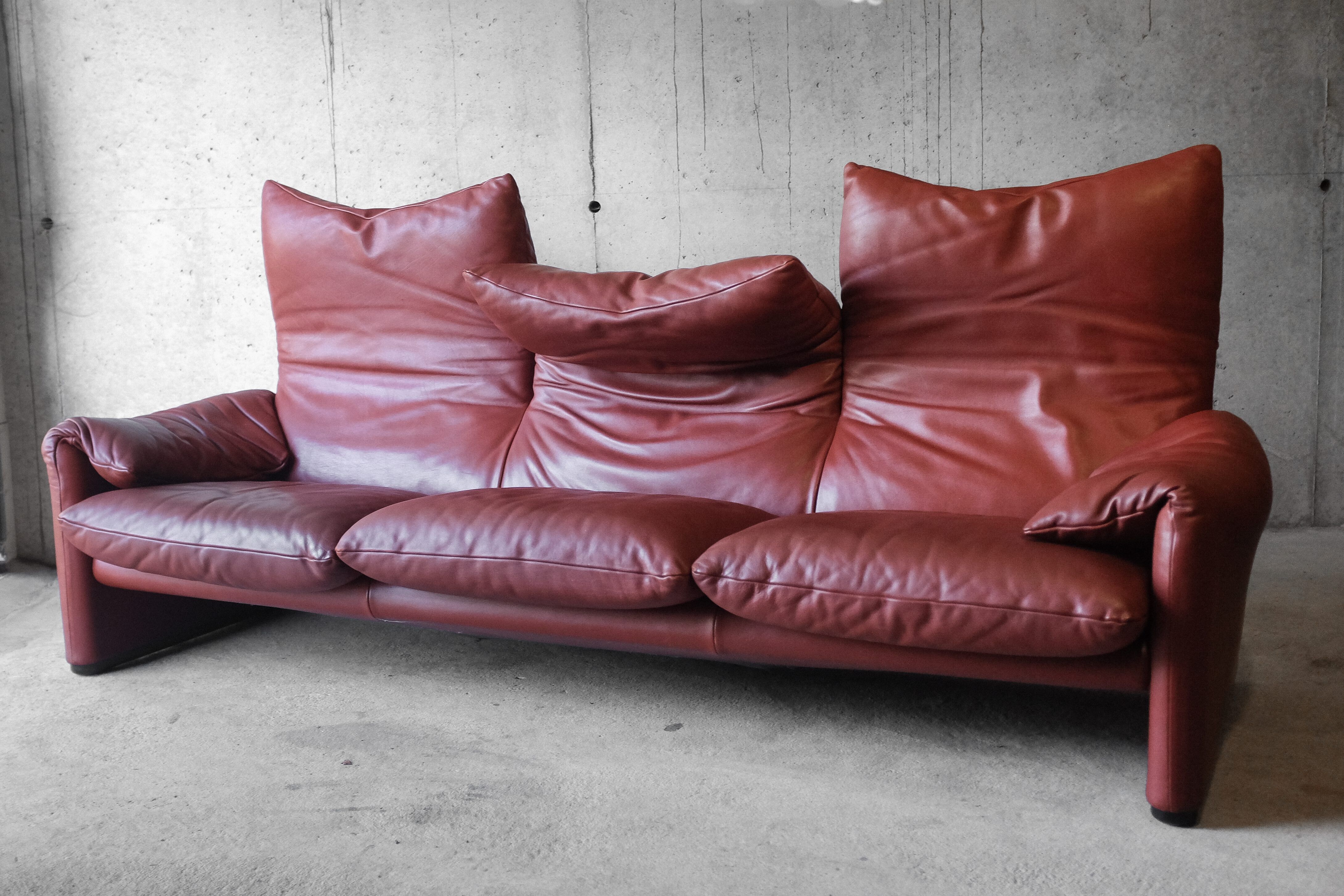 3 seater Maralunga Terracotta sofa, Vico Magistretti for Cassina