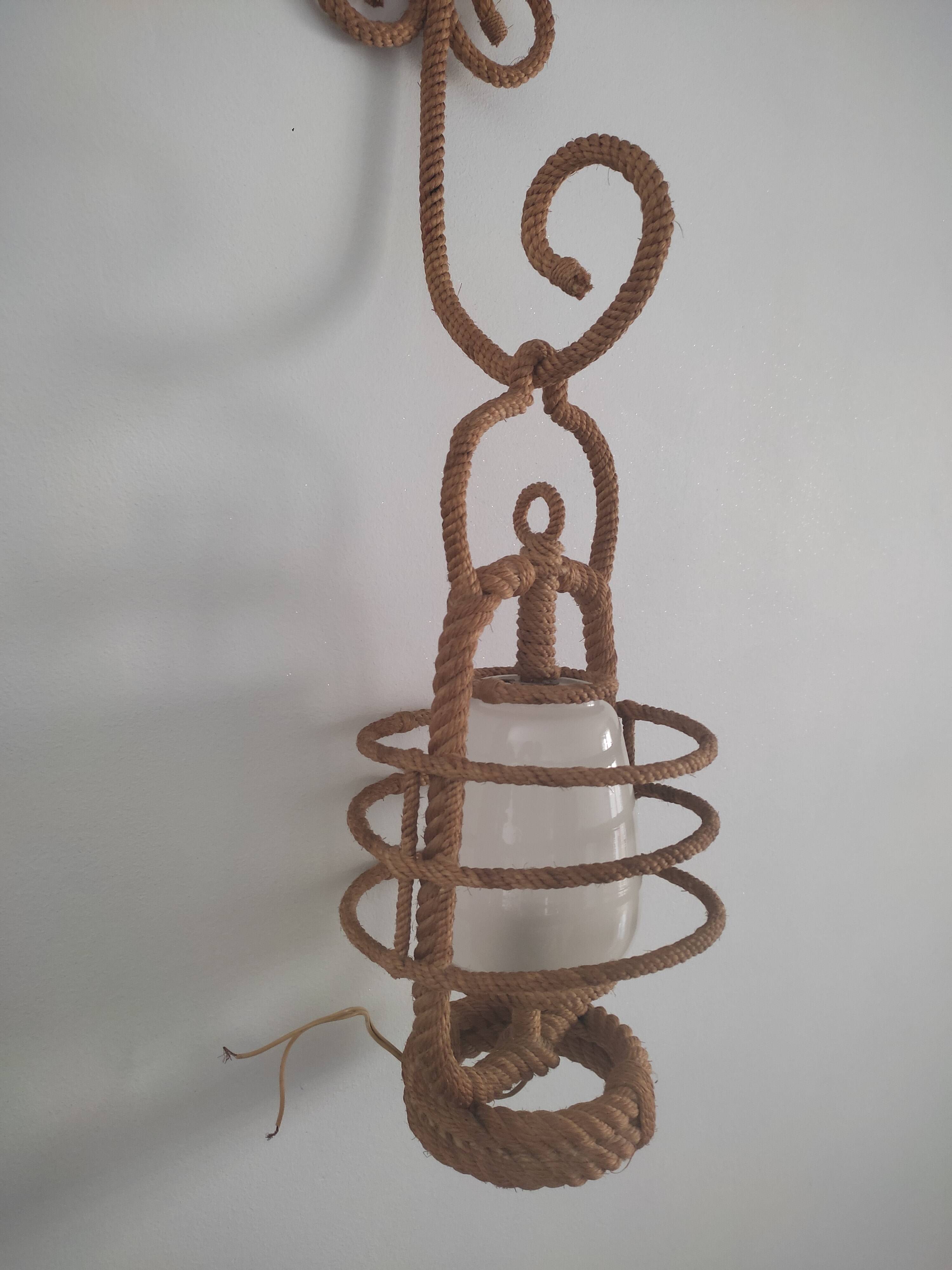 Rope wall lamp