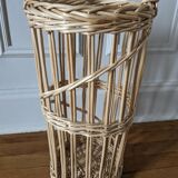 Rattan umbrella door