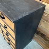 Trade cabinet with drawers