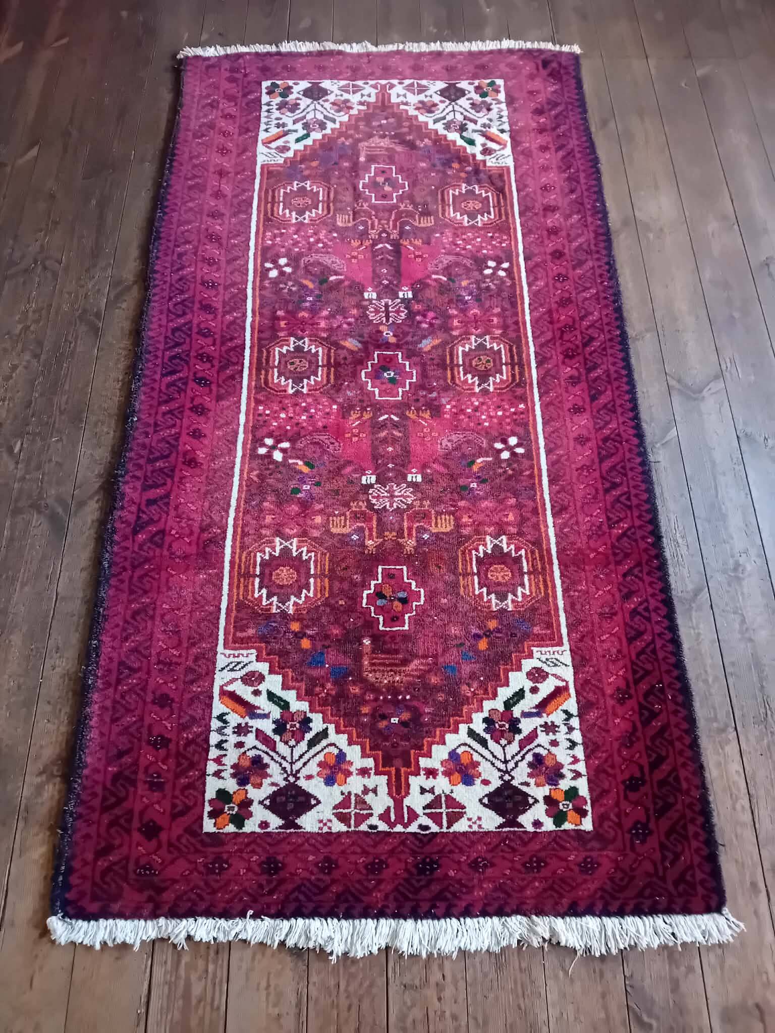 Handmade Belouch Persian rug 200x100cm