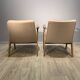 Paire de fauteuils 366, conçus par J. Chierowski