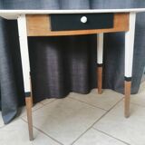 Buren style desk
