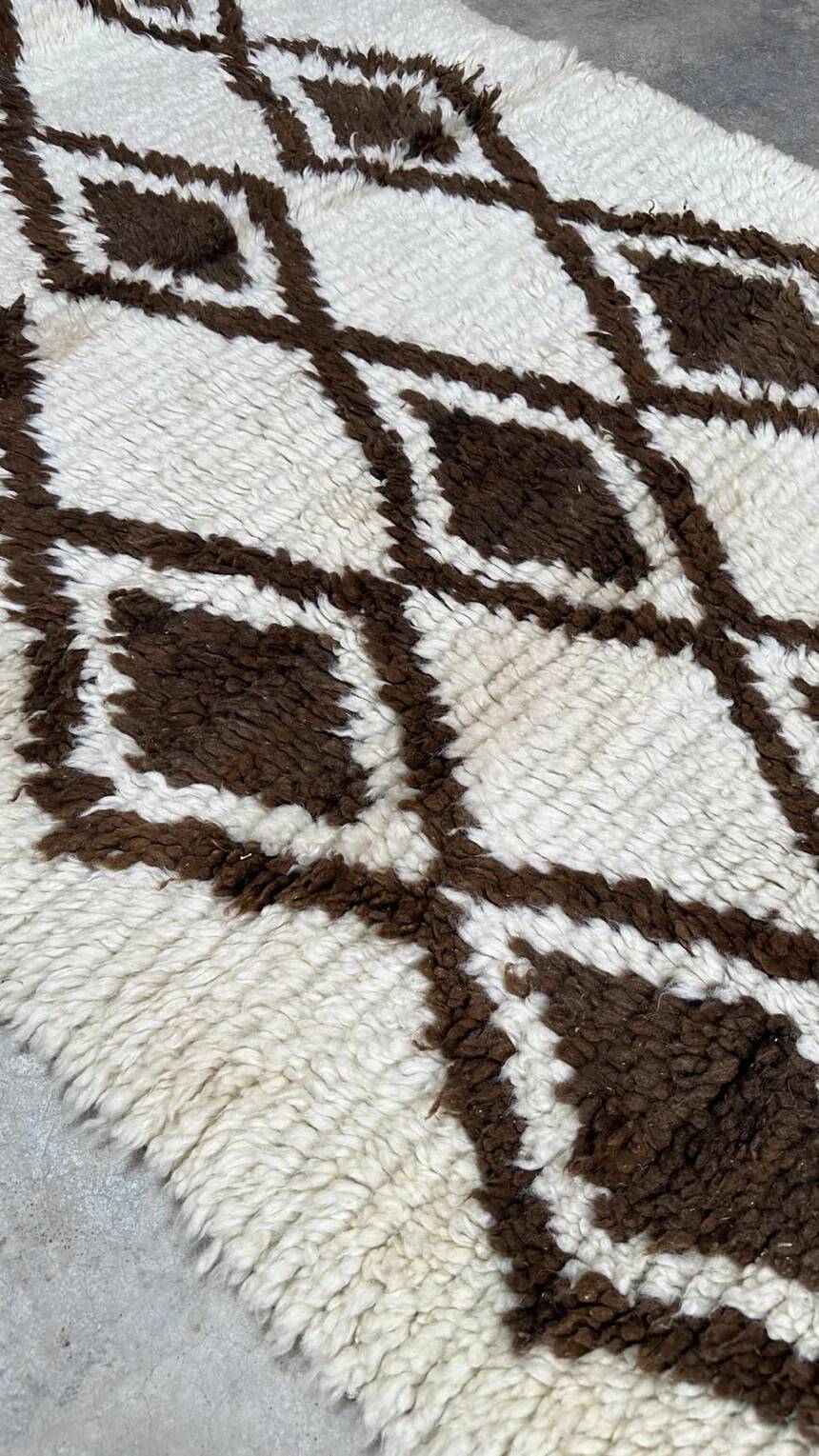 Moroccan Berber runner rug pure wool 250cmx150cm