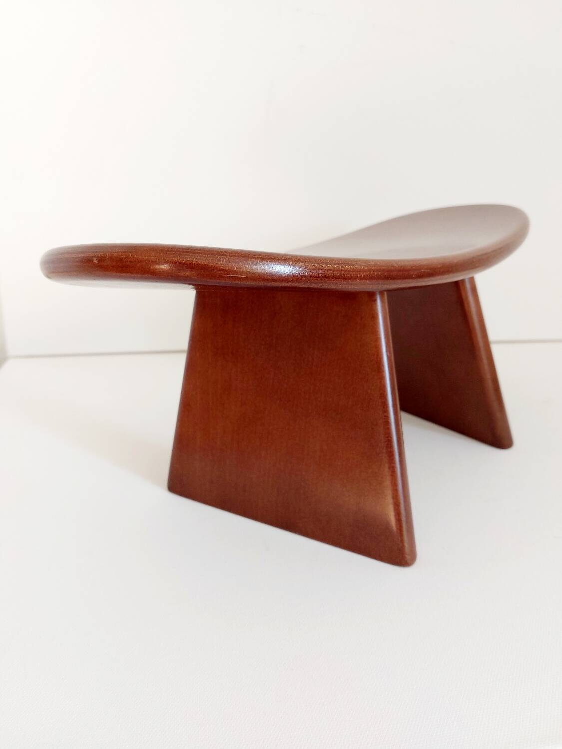 Japanese meditation stool