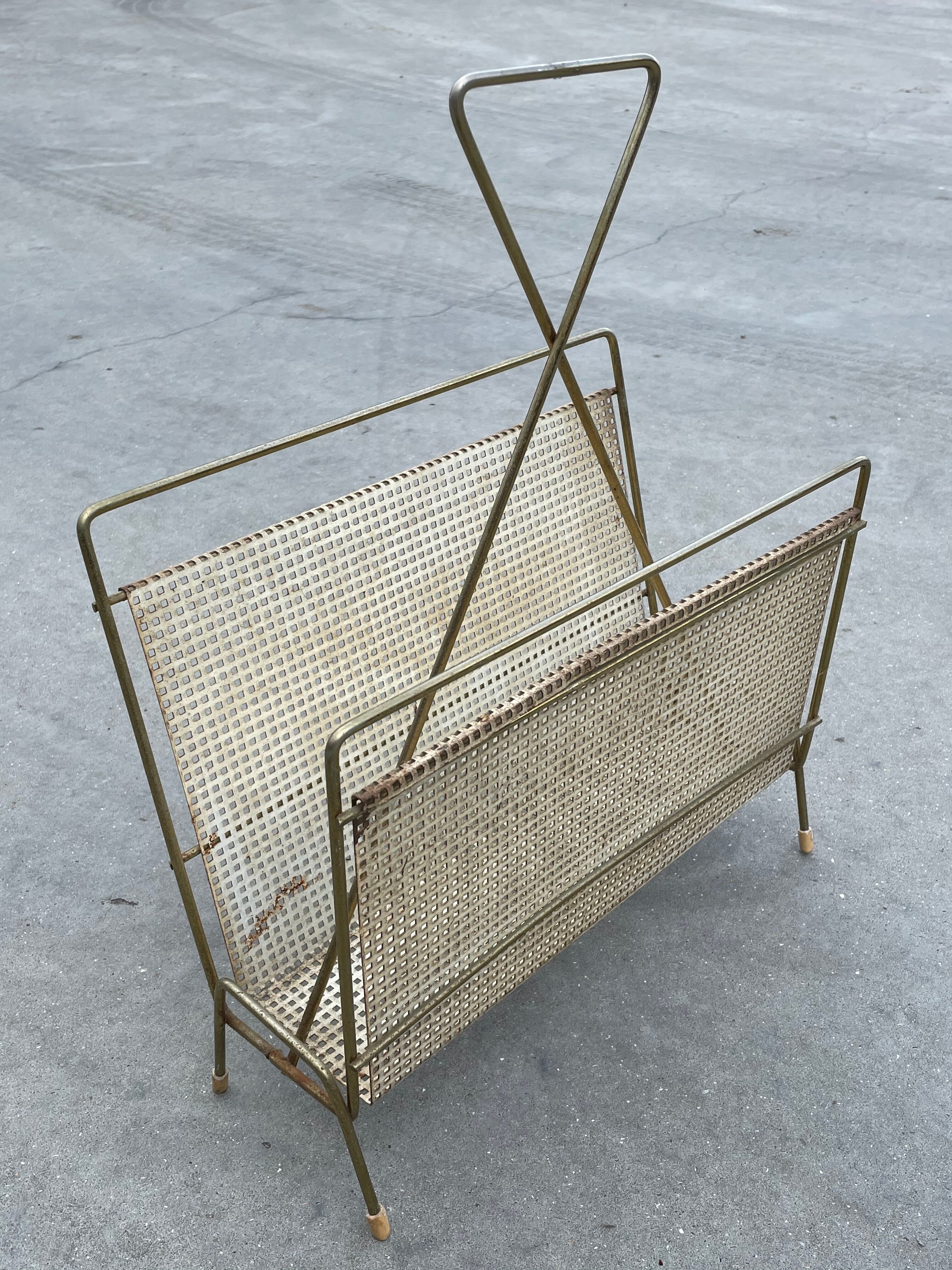 Vintage magazine rack 60s brass design