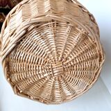 Braided wicker fruit basket