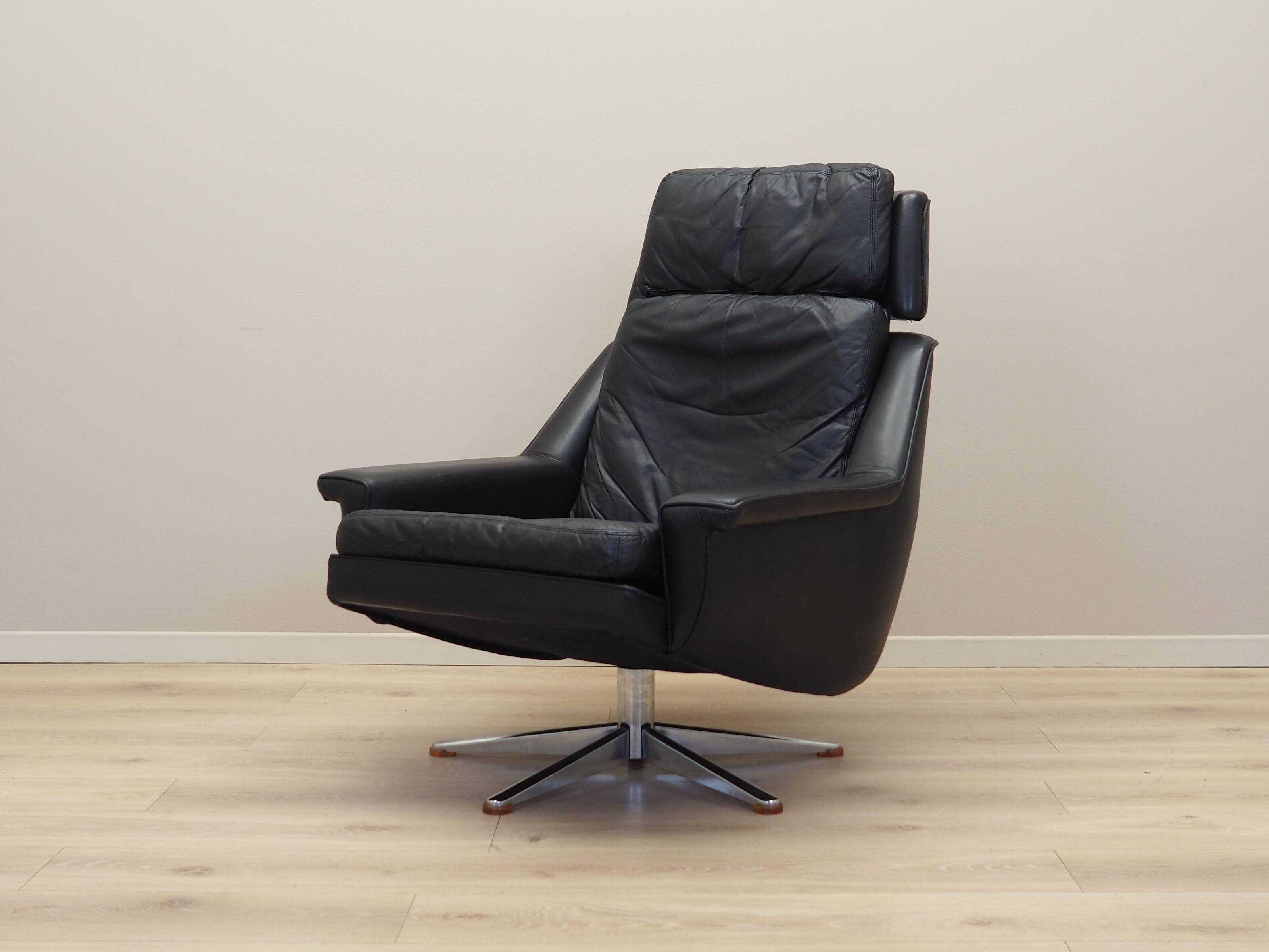 Swivel armchair, Danish design, 1970s, designer: Werner Langenfeld, manufac