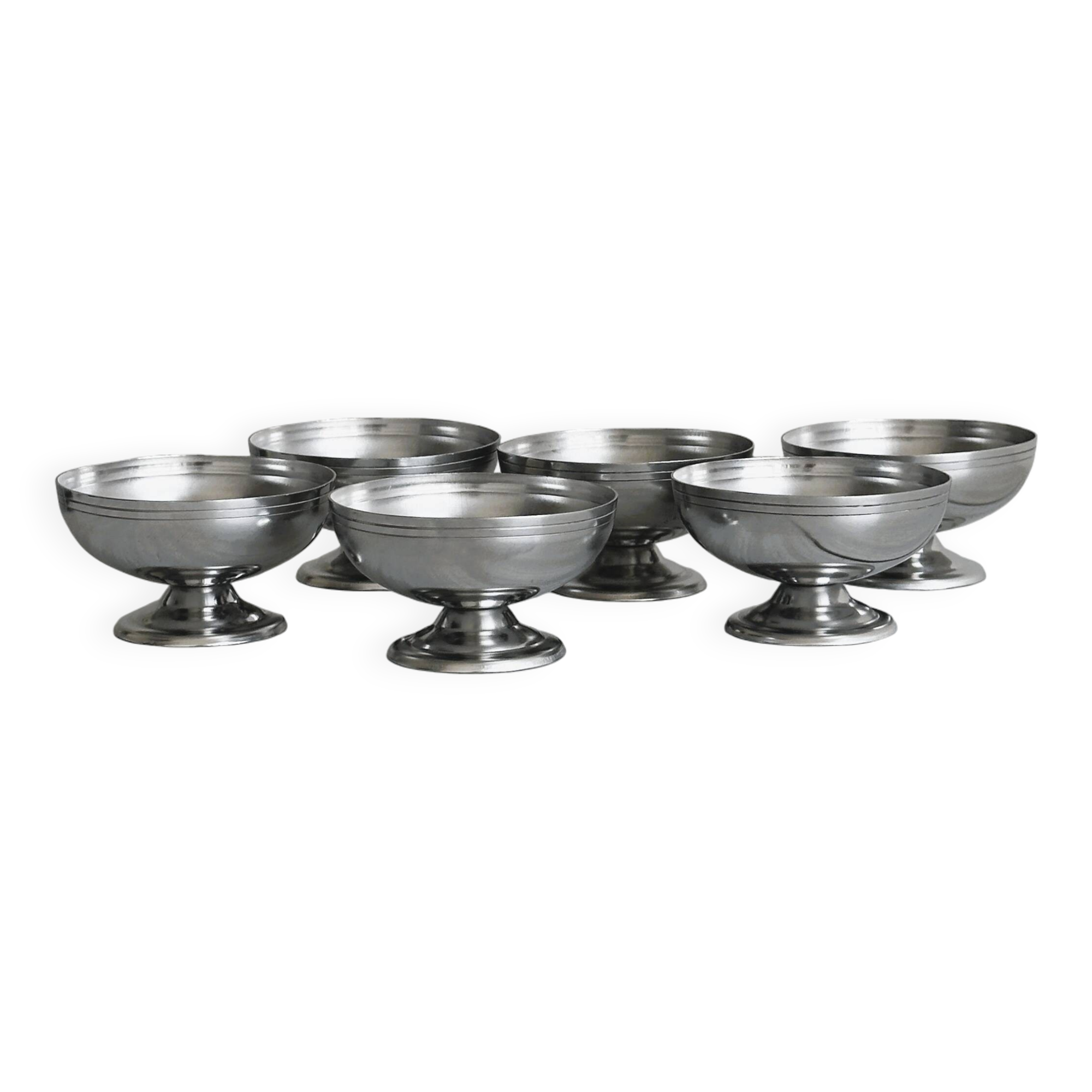 6 stainless steel metal cups