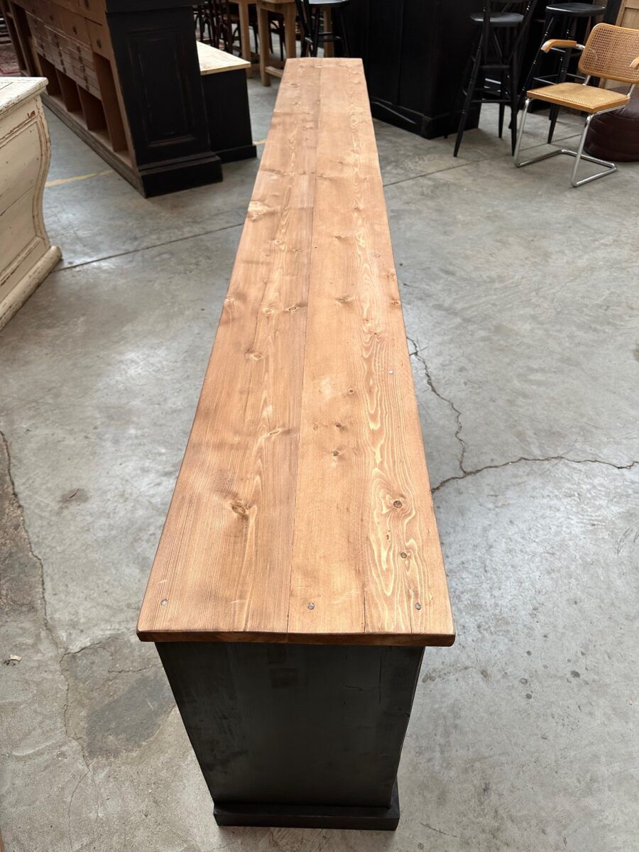 Handcrafted enfilade