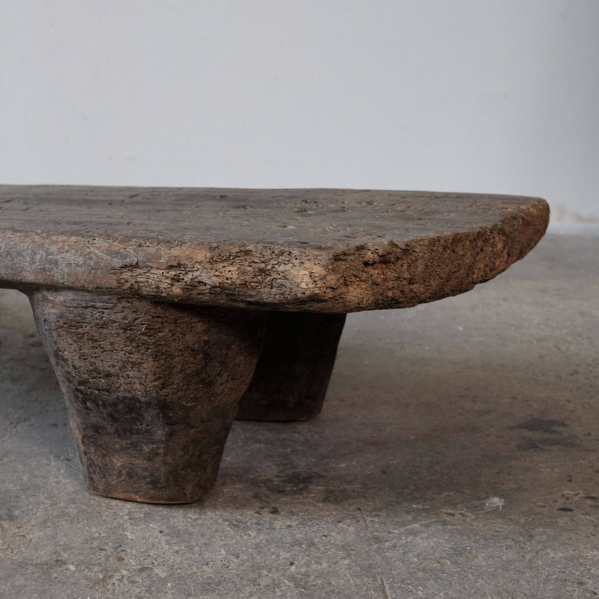 Angami - Authentic old Naga table n°6