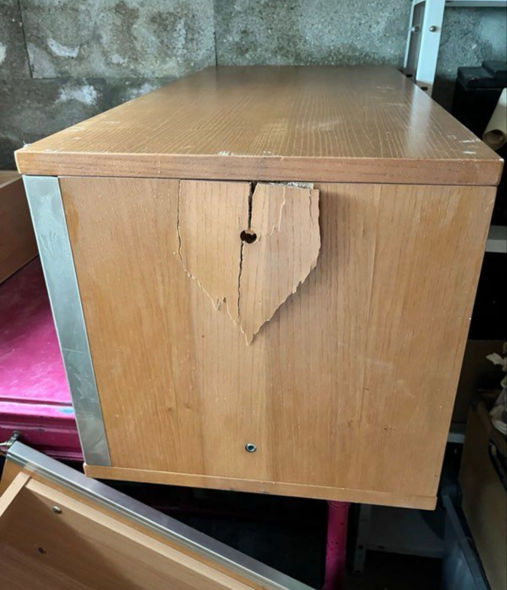 Bibliothèque suspendue