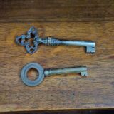 Antique carved solid wood buffet – Cherub decoration – 19th century