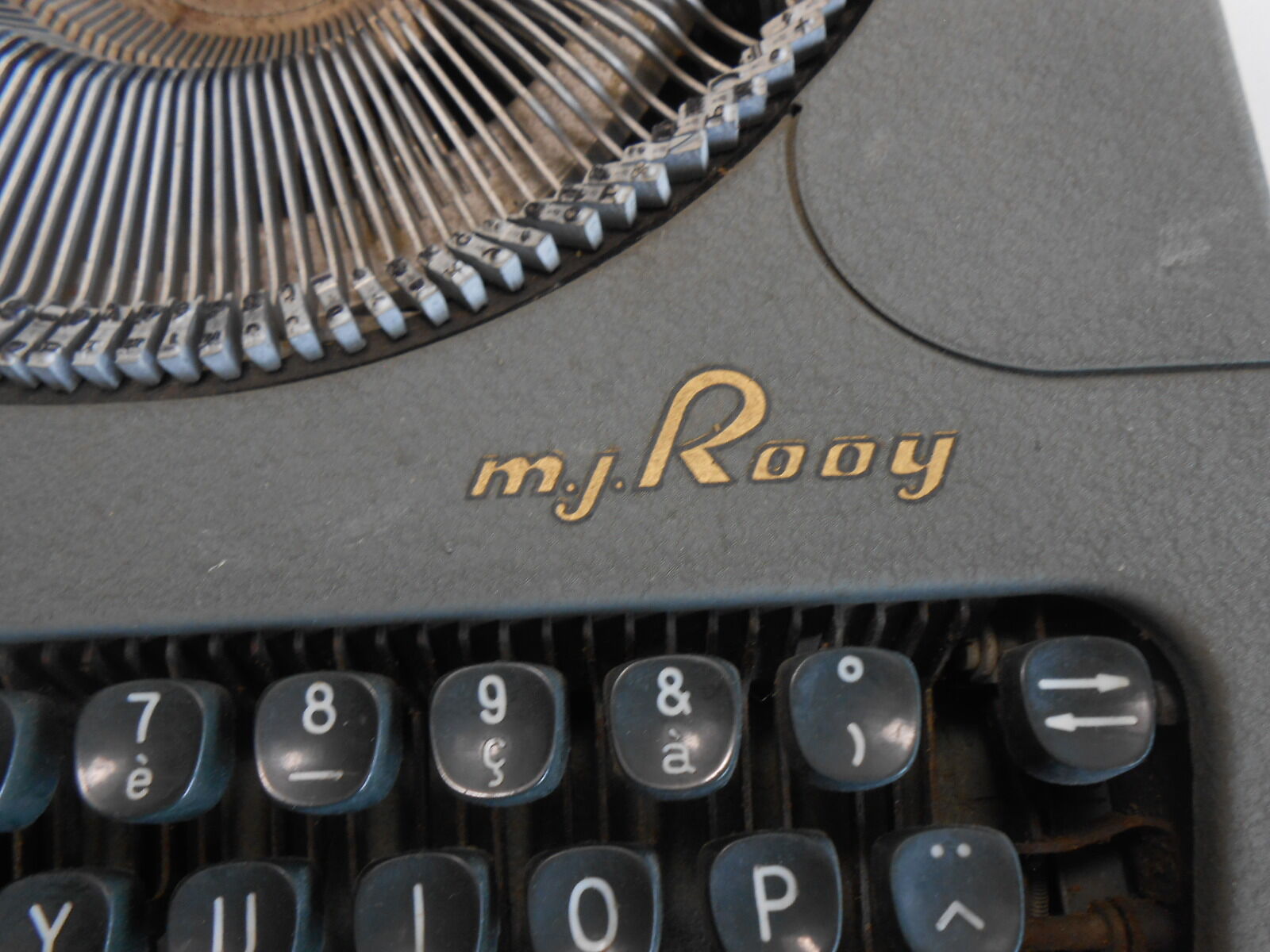Vintage MJ Rooy portable typewriter