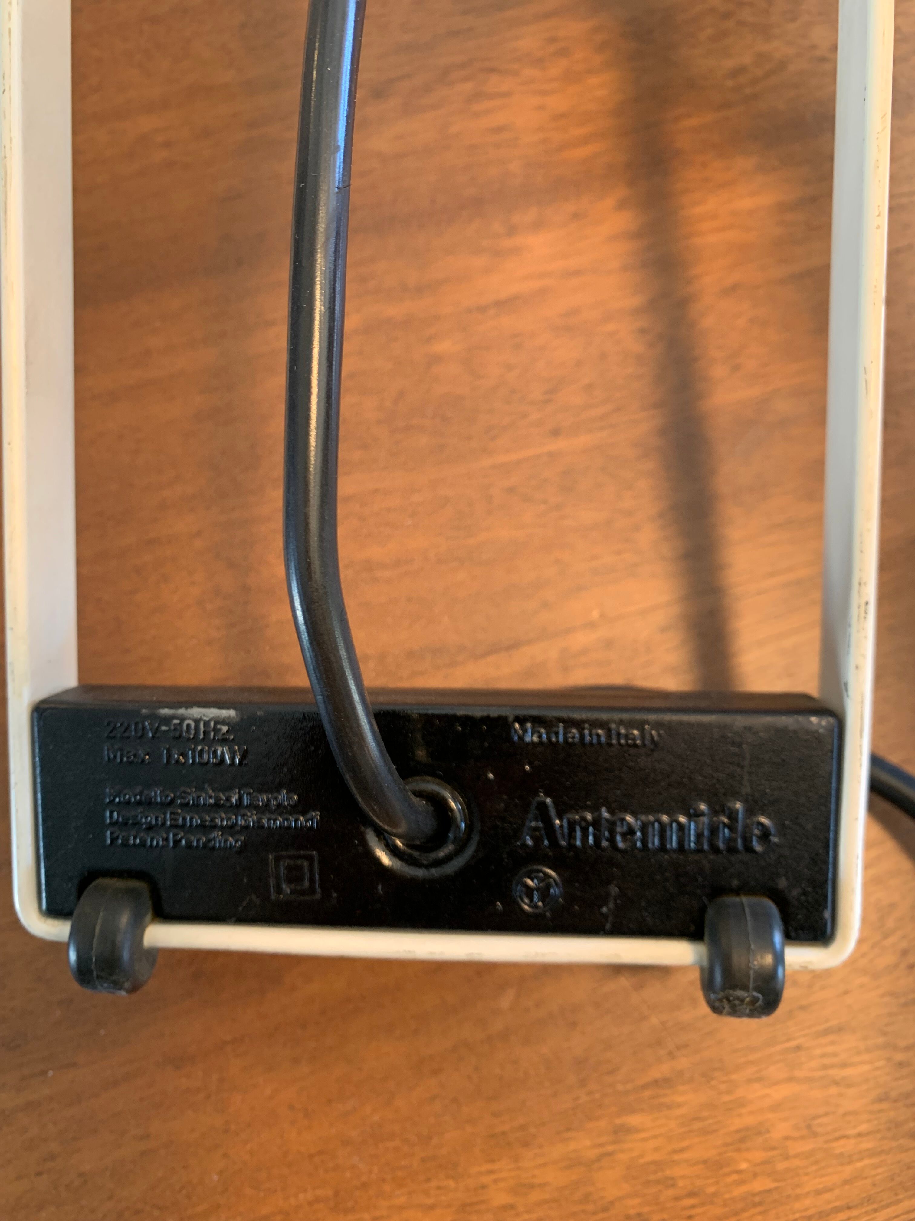 Lamp model "Sintesi" of tavolo by Ernesto Gismondi for Artemide / Italy 70s / white model