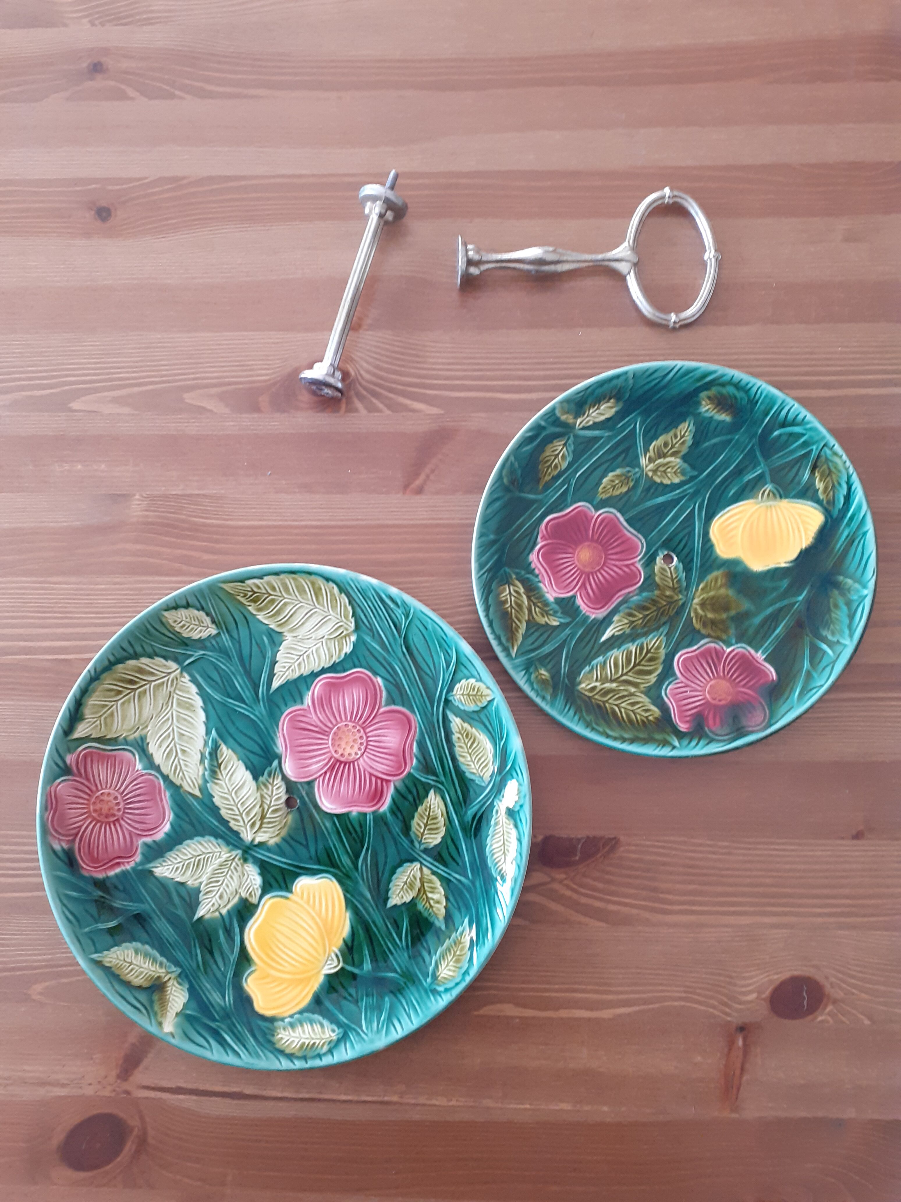 Servant display with cakes Sarreguemines