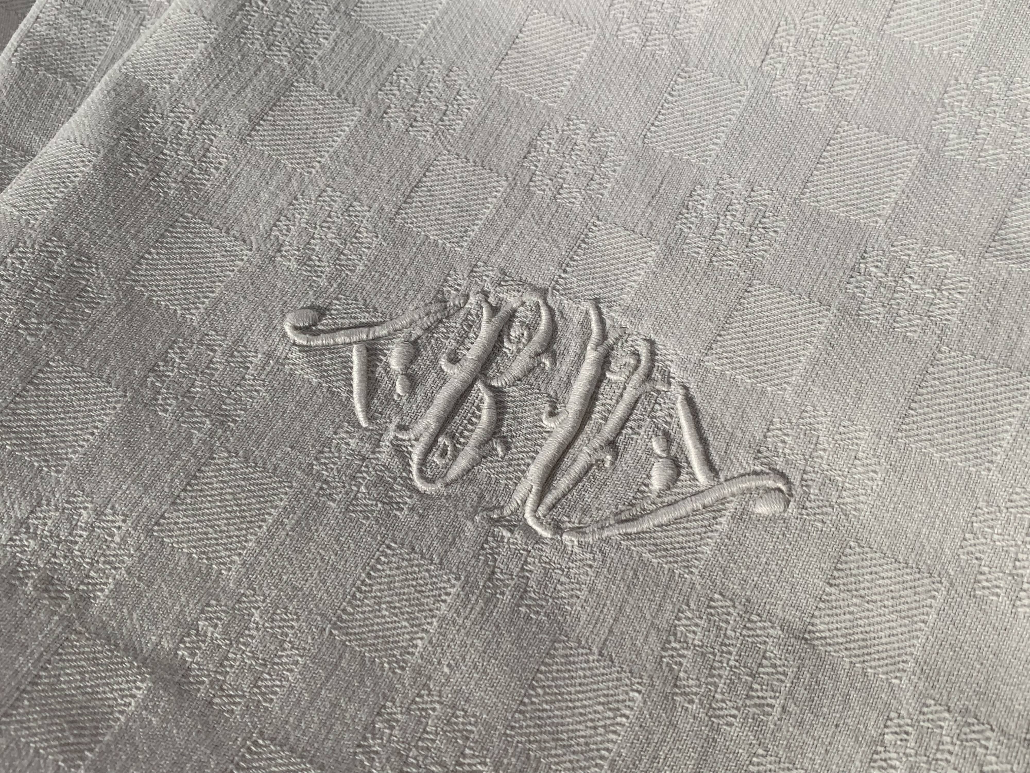 Towel(s) / Antique cloth(s) embroidered BV