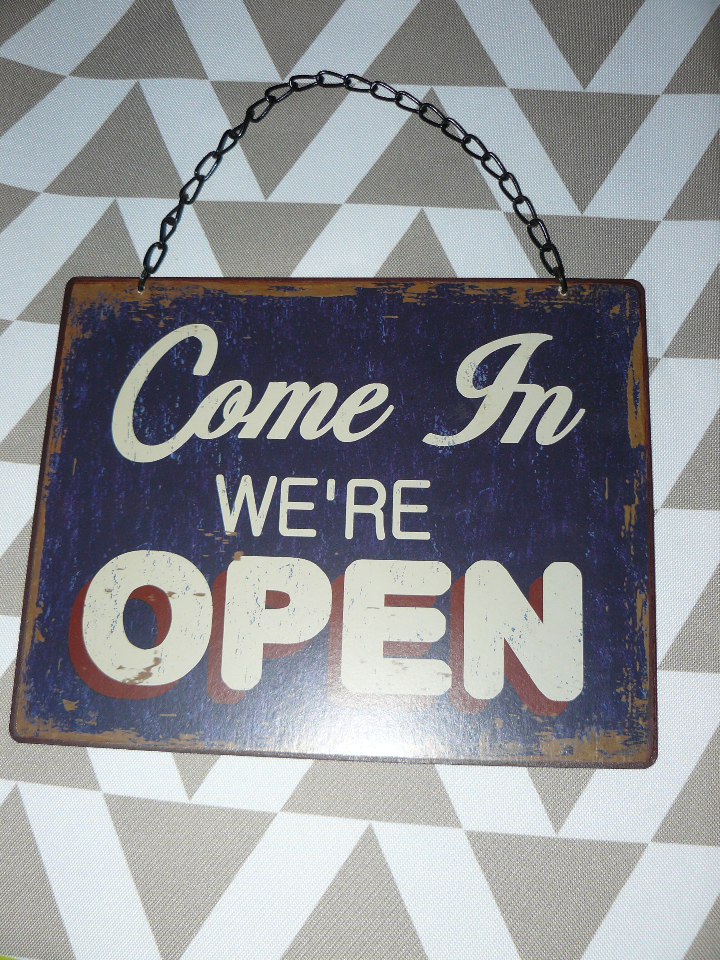 Open metal plate close