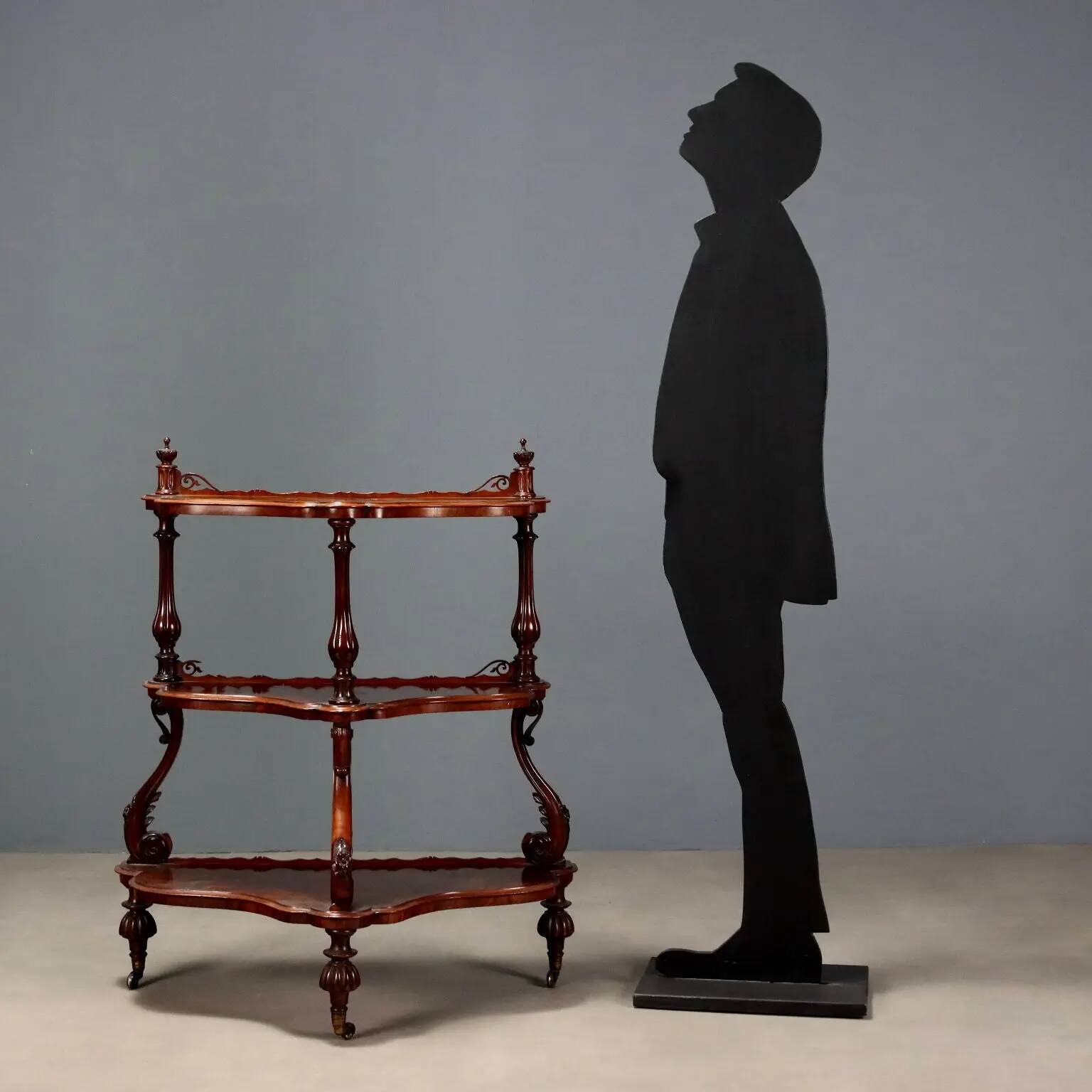 Antique Louis-Philippe walnut shelf, Italy, 19th century