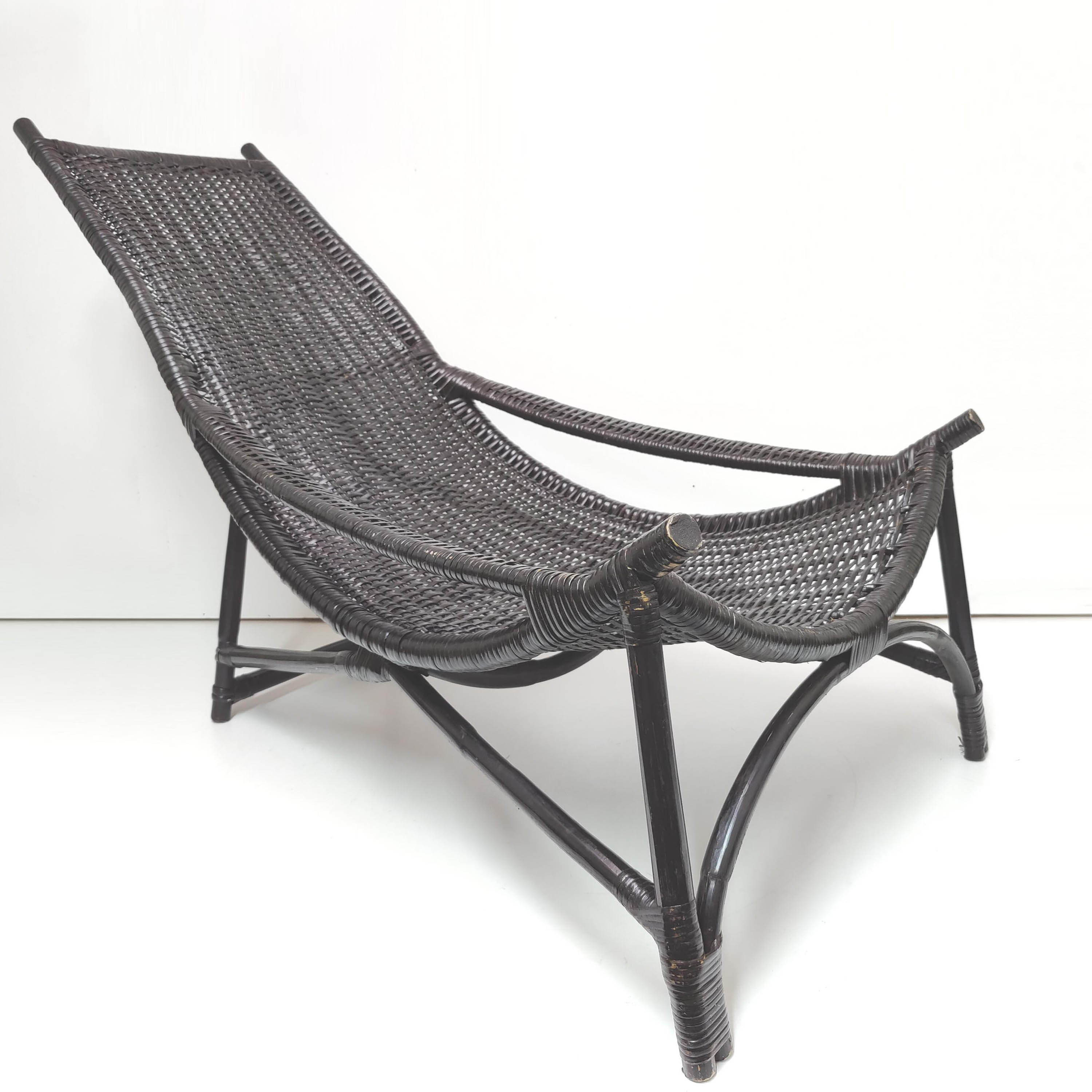Black rattan chaise longue deckchair armchair