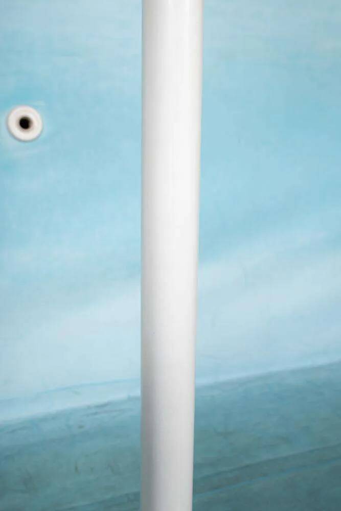 Minimalist floor lamp cascade space age white