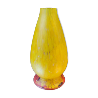 Curved vase made of glass paste
