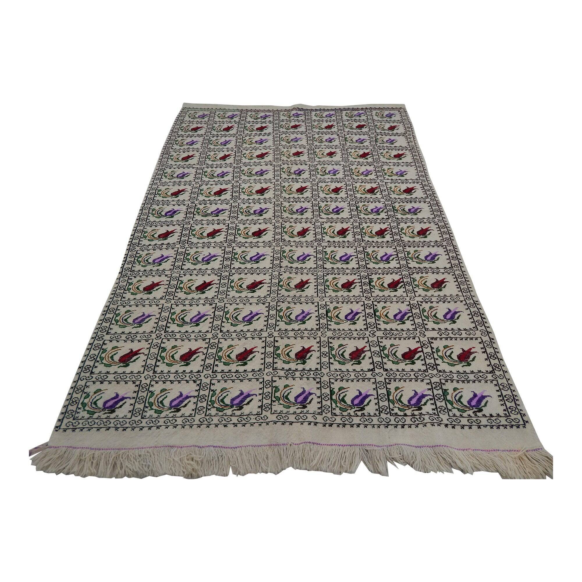 Vintage Turkish kilim, handwoven, 155x224 cm.