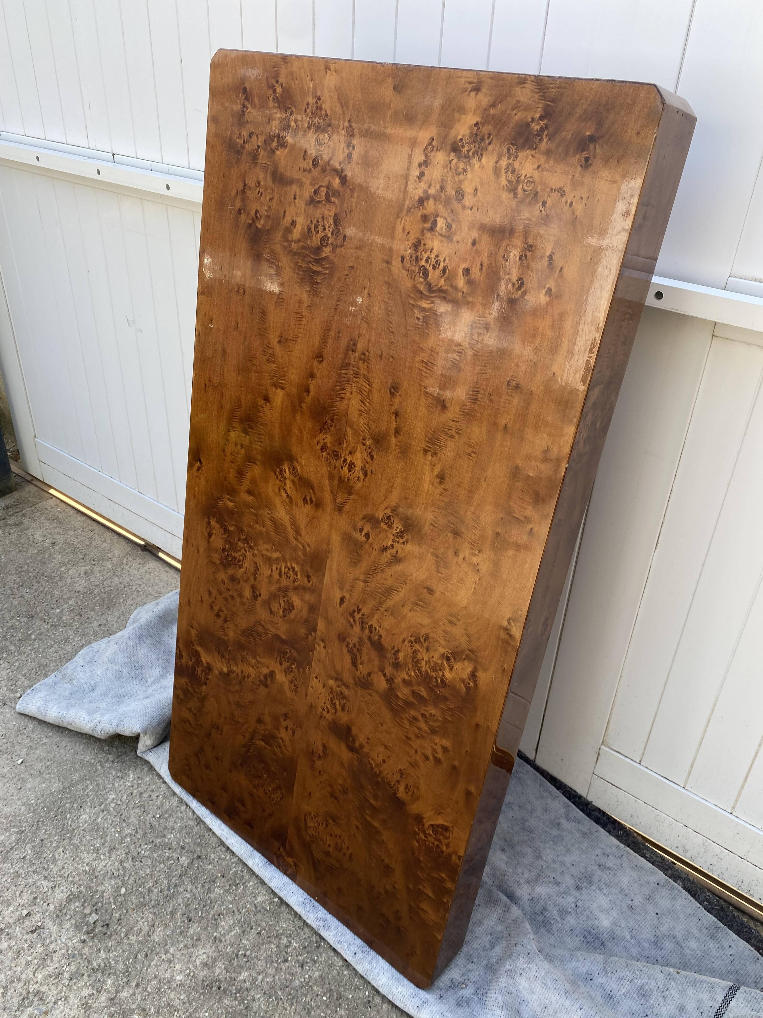 Table basse en loupe d’orme Roche et Bobois vintage 70s