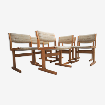 Series of 8 Scandinavian chairs in light oak by Domus Danica, Denmark