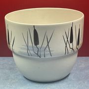 Ceramic pot cover with vegetable decoration sign (paul) milet sevres ø 19 cm h 15