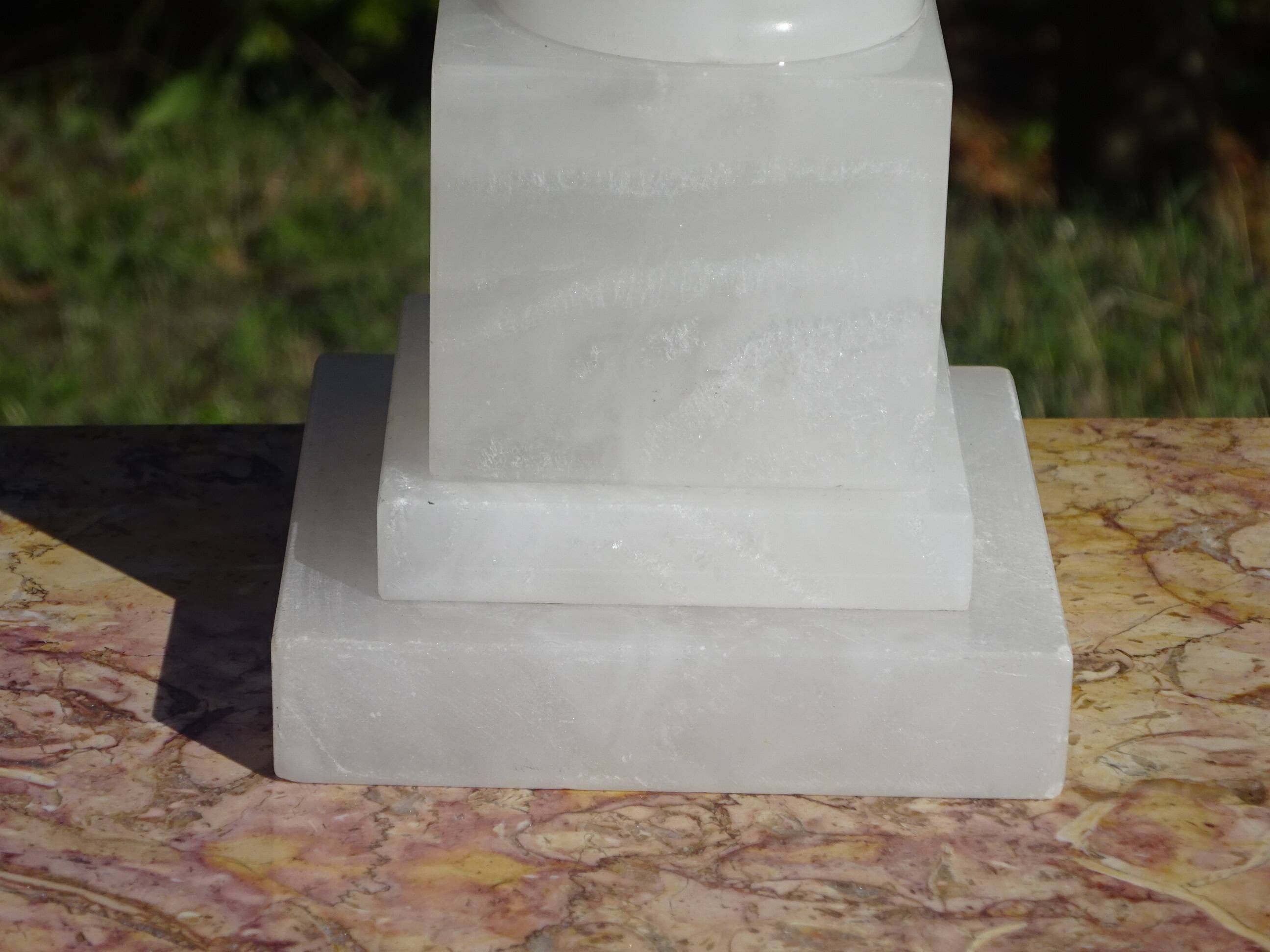 Alabaster lamp