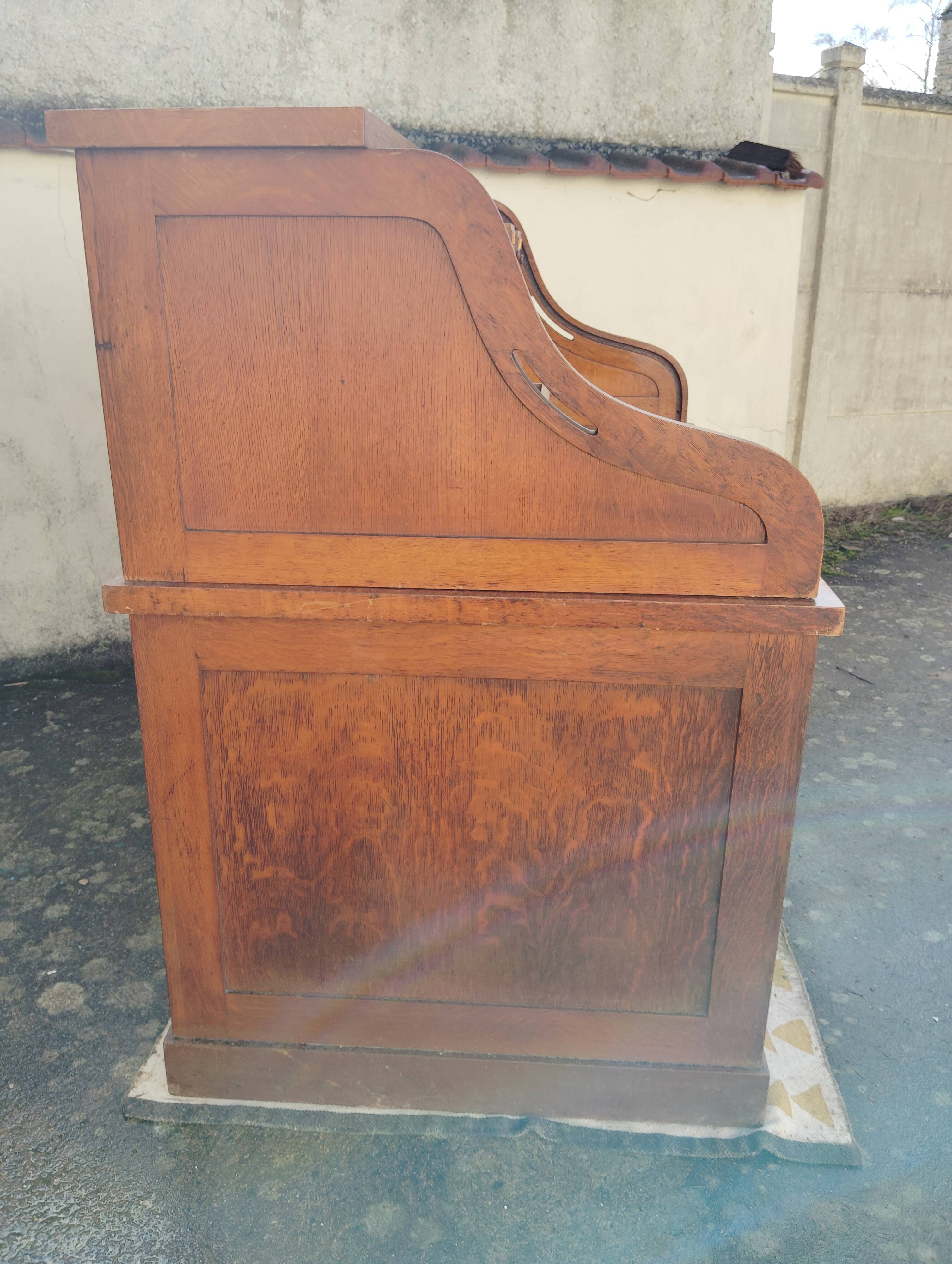 American desk with a "roll top" curtain